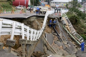 زلزال قوي في أندونيسيا: 44 قتيلاً على الأقل