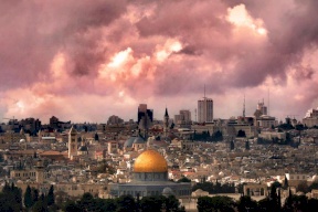  مسؤول أميركي يكشف مبادرة سلام جديدة