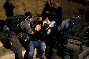 اصابات في القدس والخليل 