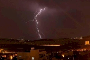 تعرف على إرشادات الدفاع المدني اثناء المنخفض 