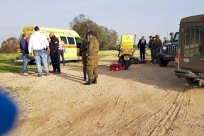 الاحتلال يعترف باصابة جنود ويقصف موقعاً شرق خانيونس