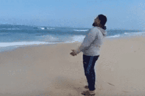شاب من غزة يشتكي لربه منه الظلم والقهر