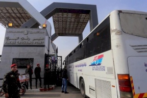 فتح معبر رفح استثنائياً لإعادة العالقين في مطار القاهرة