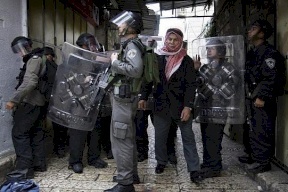 منع  معايعة وصيدم من دخول البلدة القديمة بالقدس