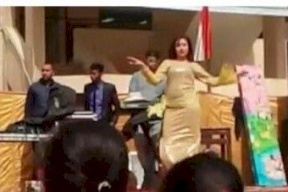 فيديو| راقصتان داخل مدرسة مصرية !