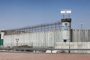 أطعمة منتهية الصلاحية للمعتقلين