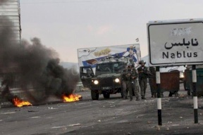 نابلس: الاحتلال يصيب شابا بجروح ويعتقل ثلاثة آخرين