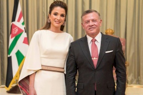 ما هو التحصيل العلمي لزوجات الملوك وزعماء العالم ؟