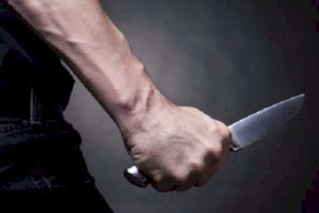 3 إصابات طعنا في شجار