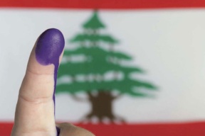 فتح صناديق الاقتراع للانتخابات اللبنانية
