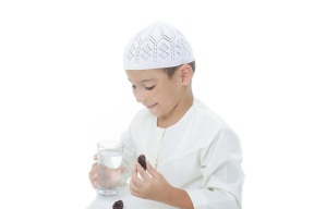 كيف نجهز أطفالنا لاستقبال الشهر الفضيل