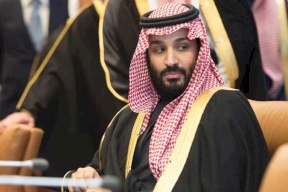 شاهد: أول فيديو لابن سلمان منذ حادثة قصر الخزامى