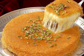 قصة غريبة عن اختراع الكنافة