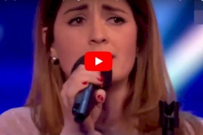 شاهد/ لماذا اوقفت لجنة التحكيم هذا الصوت الجميل !