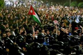 الاردن/ 42 اصابة أغلبهم بالرصاص خلال الاحتجاجات