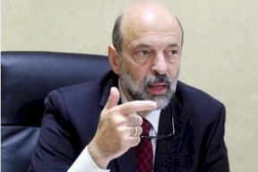 تكليف الرزاز بتشكل حكومة جديدة خلفاً للملقي..من يكون ؟