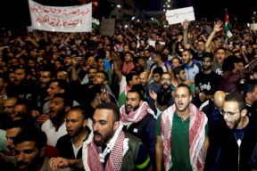 الأردن.. المحتجون يطلبون تغيراً في السياسات لا الساسة