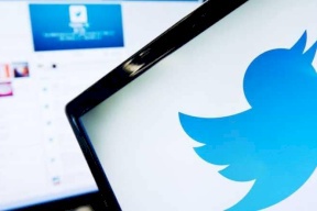 قريبا.. "طائر تويتر" سيقف على كتفك