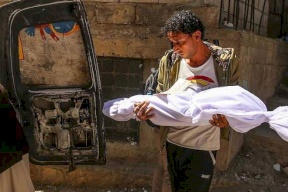 عائلة يمنية ضحية مجزرة حوثية جديدة