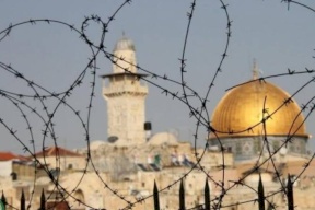 أبو ردينة: لا يوجد زعيم عربي يقبل بربط اسمه بالتخلي عن القدس