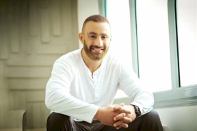 صورة نادرة: إبنة أحمد السقا تظهر بشكل واضح بعد مرضها