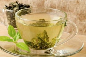اضرار الإفراط في شرب الشاي الاخضر