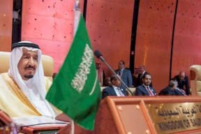السعودية مستعدة لاستخدام طاقة إنتاج النفط الاحتياطية عند الحاجة