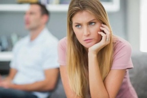 كيف تتعاملين مع «الزوج العزوبي»؟