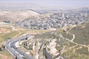 مخطط لطريق استيطاني غرب رام الله