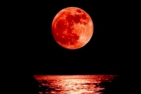 العالم يترقب “الخسوف الدموي” الجمعة المقبل