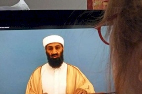 والدة بن لادن تخرج عن صمتها ! 