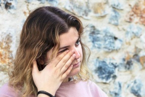 للفتيات.. علاقة وثيقة بين السمنة والاكتئاب