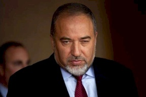 ليبرمان يوجه رسالة لغزة