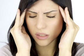 لماذا تصاب غالبية النساء بصداع شبه دائم؟