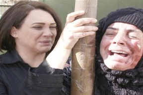 الموت يفجع سلاف فواخرجي بعد شهرين على وفاة والدتها