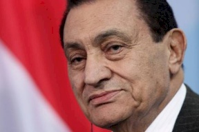 شاهد كيف اصبح شكل الرئيس المصري الاسبق حسني مبارك!
