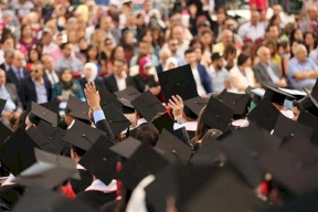 صيدم يعلن حزمة دعم للطلبة المقدسيين