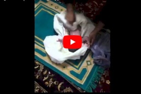 شاهد/ امرأة تلقي رضيعها بمرحاض مستشفى الولادة