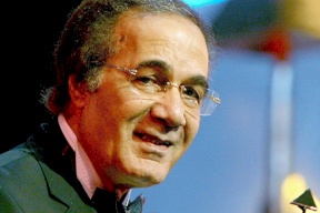 الممثل المصري محمود ياسين يعتزل التمثيل