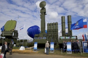 روسيا تنوي تسليم سورية منظومات "S-300"