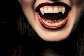 16 متطوعا يشربون دماءهم يوميا من أجل العلم!