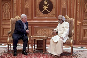 صور| الرئيس يلتقي السلطان قابوس.. وهذا ما تم بحثه 