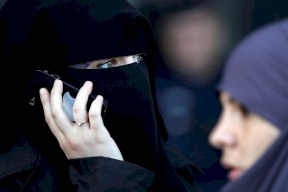 الأمم المتحدة: حظر فرنسا النقاب ينتهك حقوق الإنسان