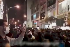 غليان في الشارع الإيراني.. ودعوات لإسقاط ملالي طهران