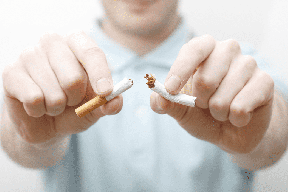 هكذا يساعدكم الماء والليمون على التوقف عن التدخين فوراً