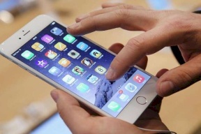 أبل تعترف بمشكلة في آيفون