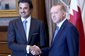 أردوغان يعقد اجتماعا مغلقا مع أمير قطر