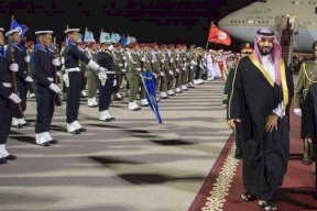 ولي العهد السعودي يصل إلى تونس