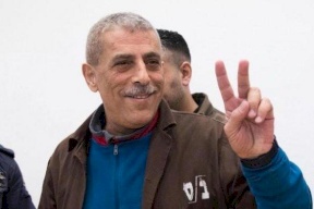 الاحتلال يمنع إشهار "حكاية سر الزيت" للأسير وليد دقة