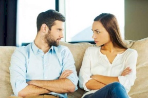 تعلمي طريقة التعامل مع الزوج العنيد